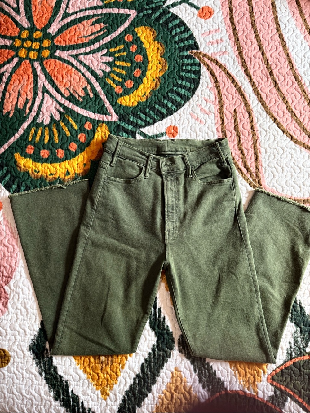 MOTHER Trendy Chic High-Rise Olive Green Boot Cut Jeans - Picture 2 of 8